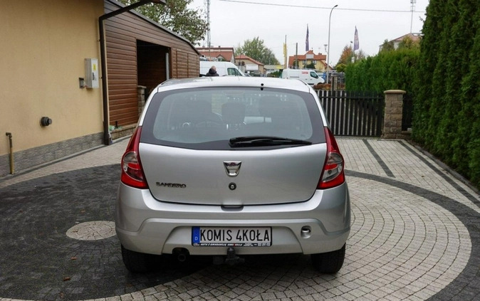 Dacia Sandero cena 15900 przebieg: 111000, rok produkcji 2011 z Dobrodzień małe 137